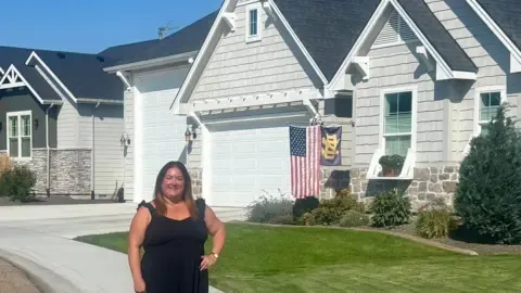 Might a American Interest Rate Cut Revive the Housing Sector?